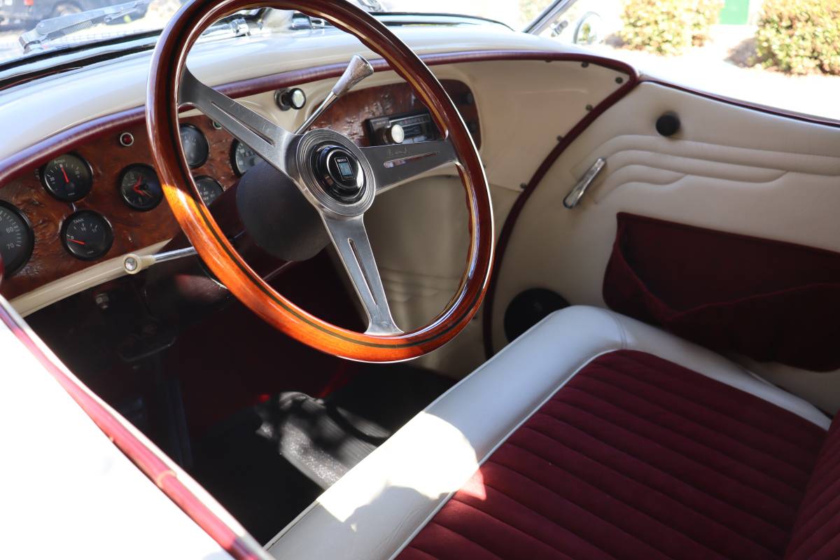 Auburn-boattail-speedster-1978-10