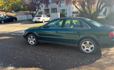 Audi-a4-1996-green-2