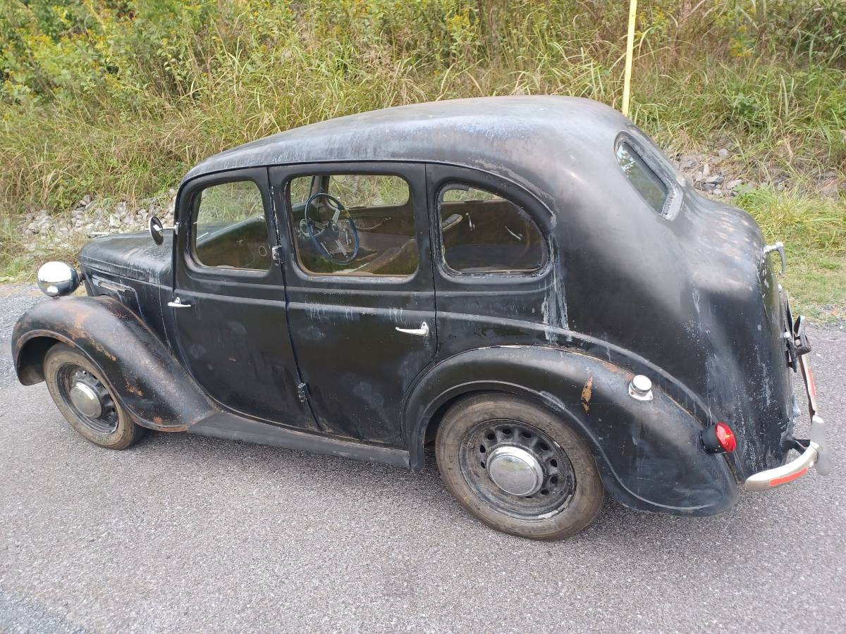 Austin-10-1947-black-17