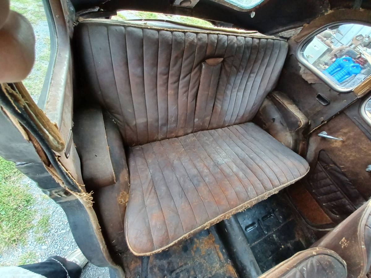 Austin-10-1947-black-22