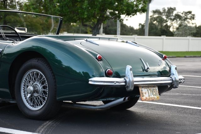 Austin-Healey-100-6-1957-Convertible-11