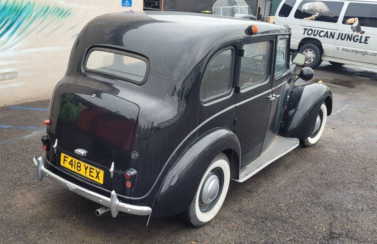 Austin-Taxi-1957-Taxi-3