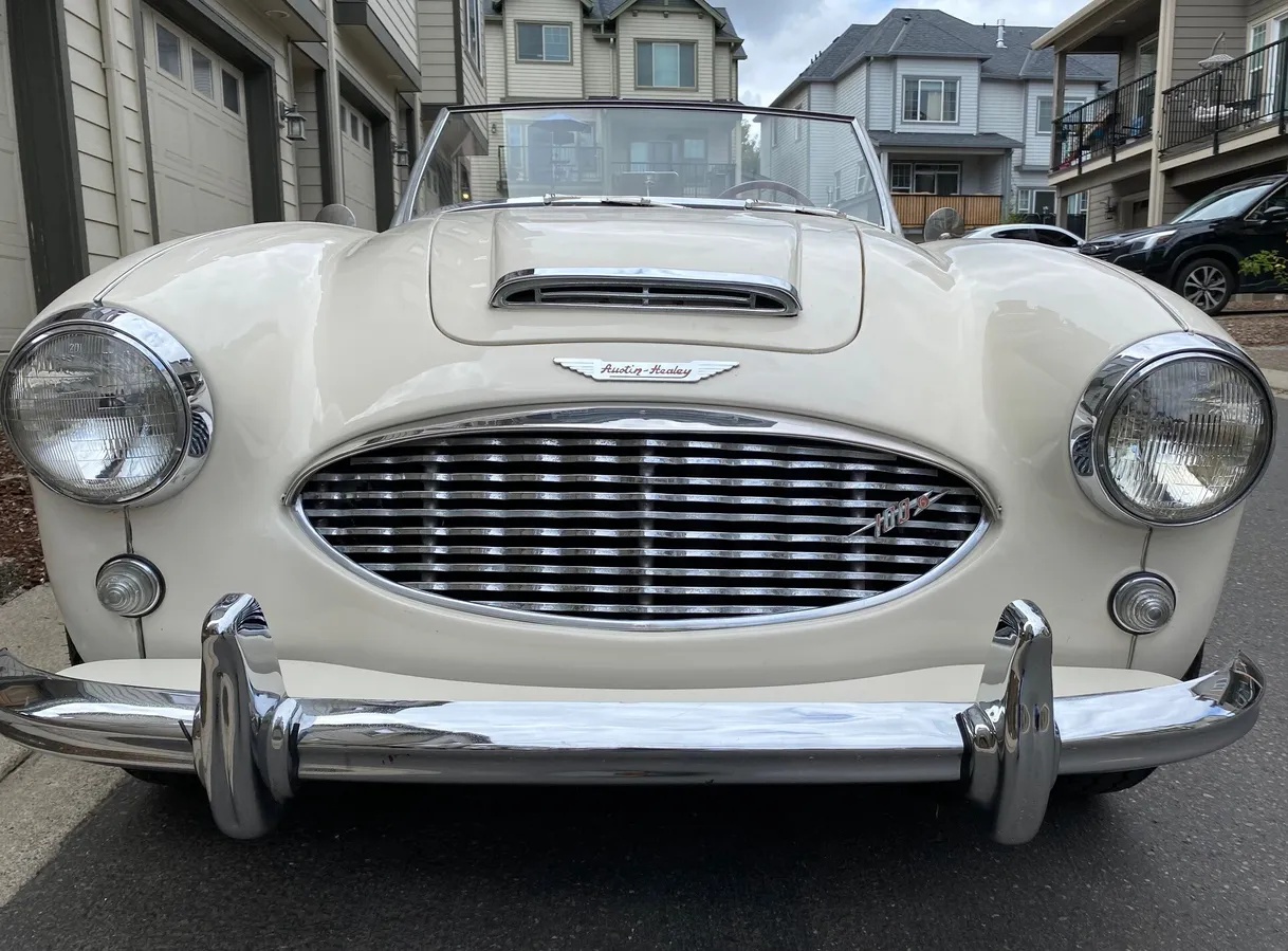 Austin-healey-100-6-1959-Old-English-White-Red-4