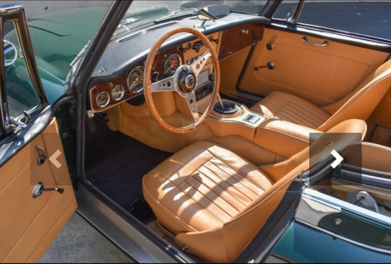 Austin-healey-3000-mk-iii-1967-Hunter-Green-Tan-2