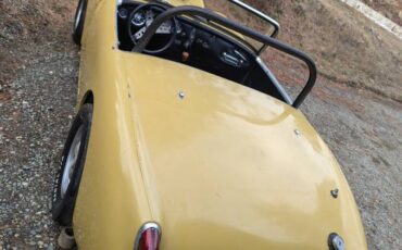 Austin-healey-sprite-1960-yellow-11