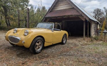 Austin-healey-sprite-1960-yellow-13