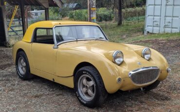 Austin-healey-sprite-1960-yellow-4