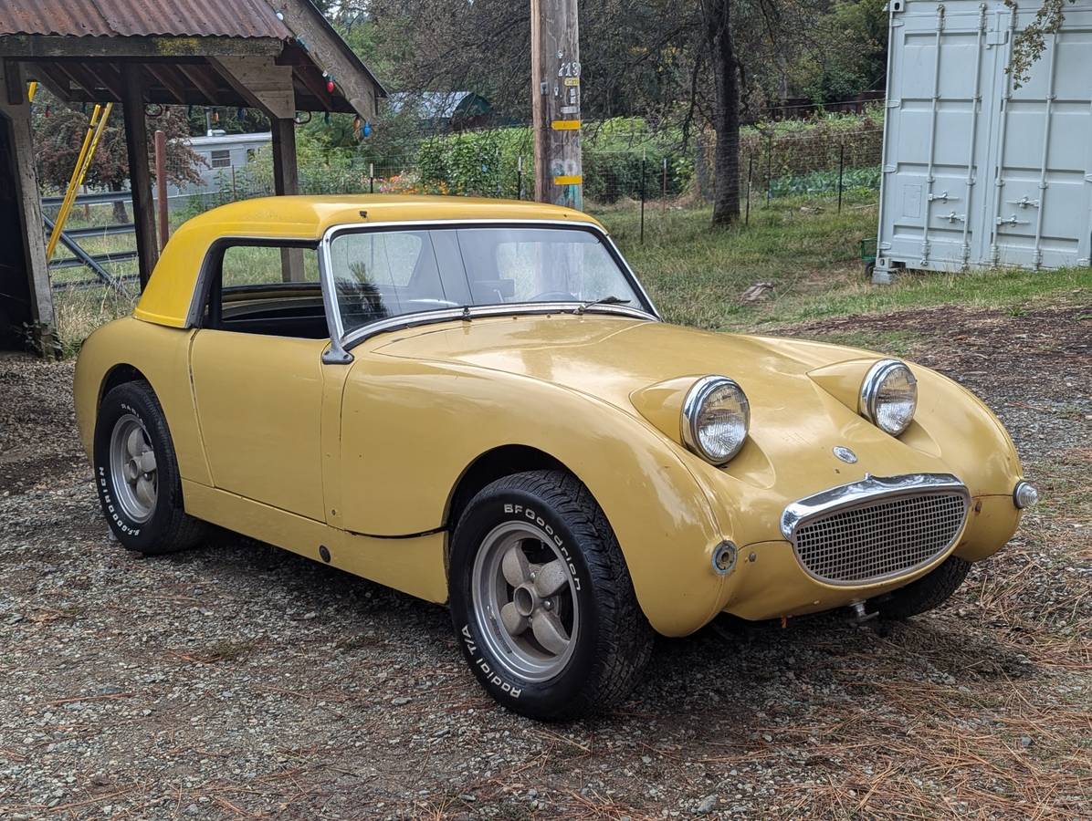 Austin-healey-sprite-1960-yellow-4