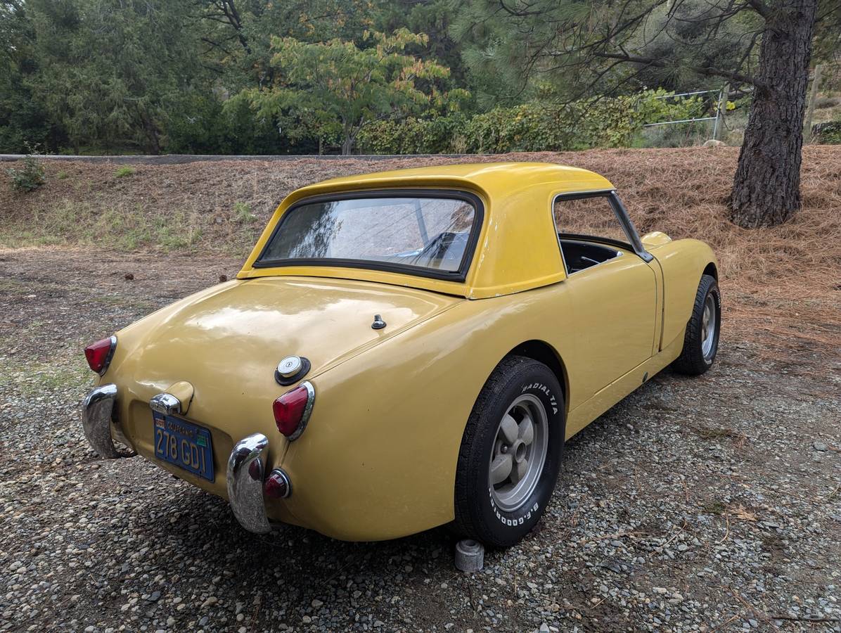 Austin-healey-sprite-1960-yellow-6