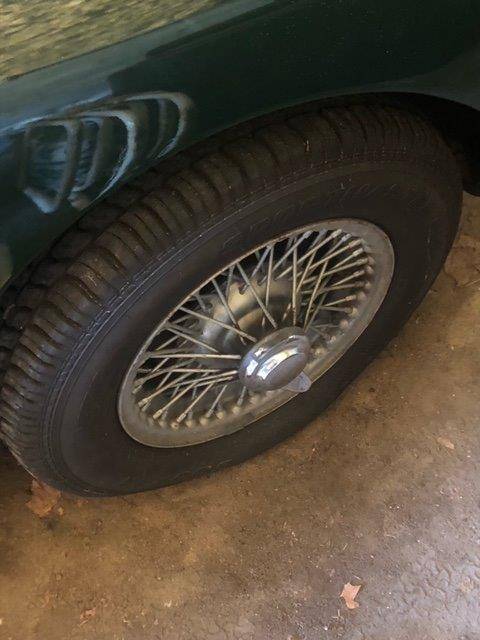Austin-healy-sprite-1965-green-1