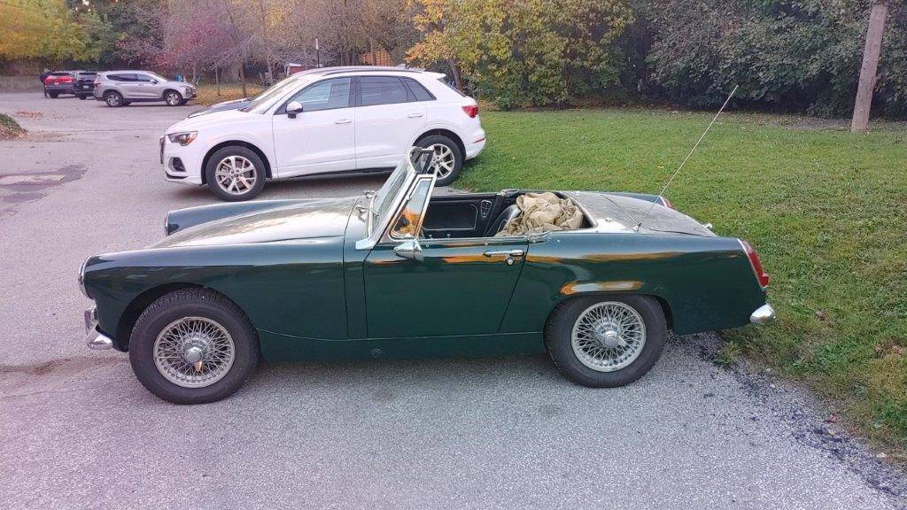 Austin-healy-sprite-1965-green-5