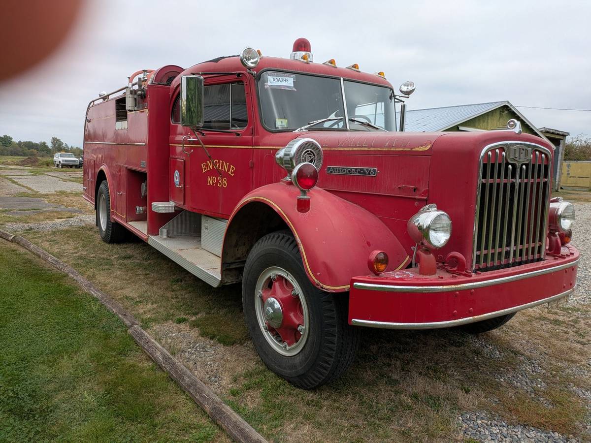 Autocar-pumper-1954-red-2