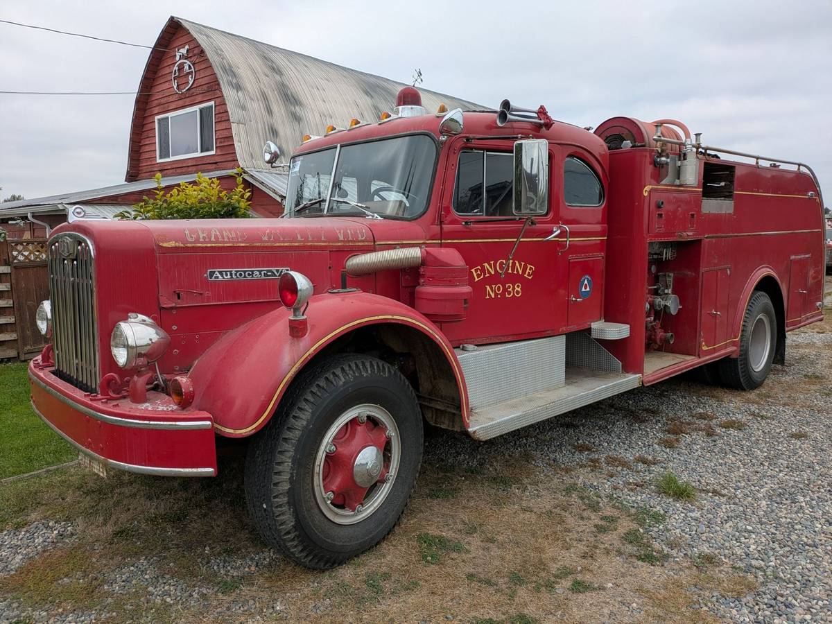 Autocar-pumper-1954-red