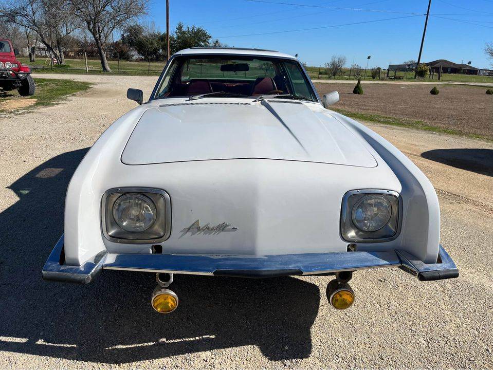 Avanti-1973-white-1
