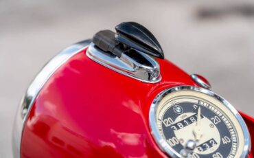 BMW-R-Series-1968-Motorcycles-Scooters-13