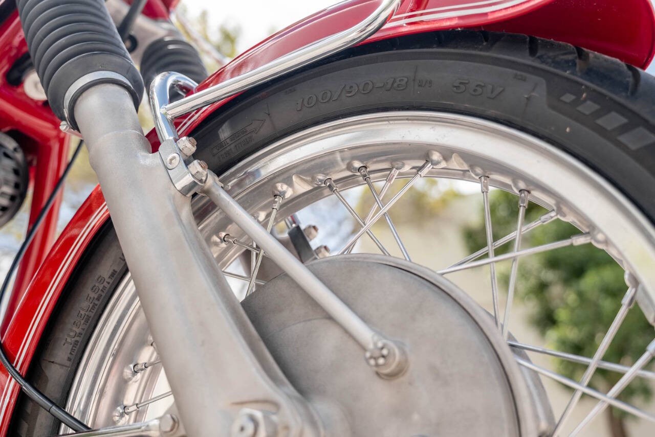 BMW-R-Series-1968-Motorcycles-Scooters-23