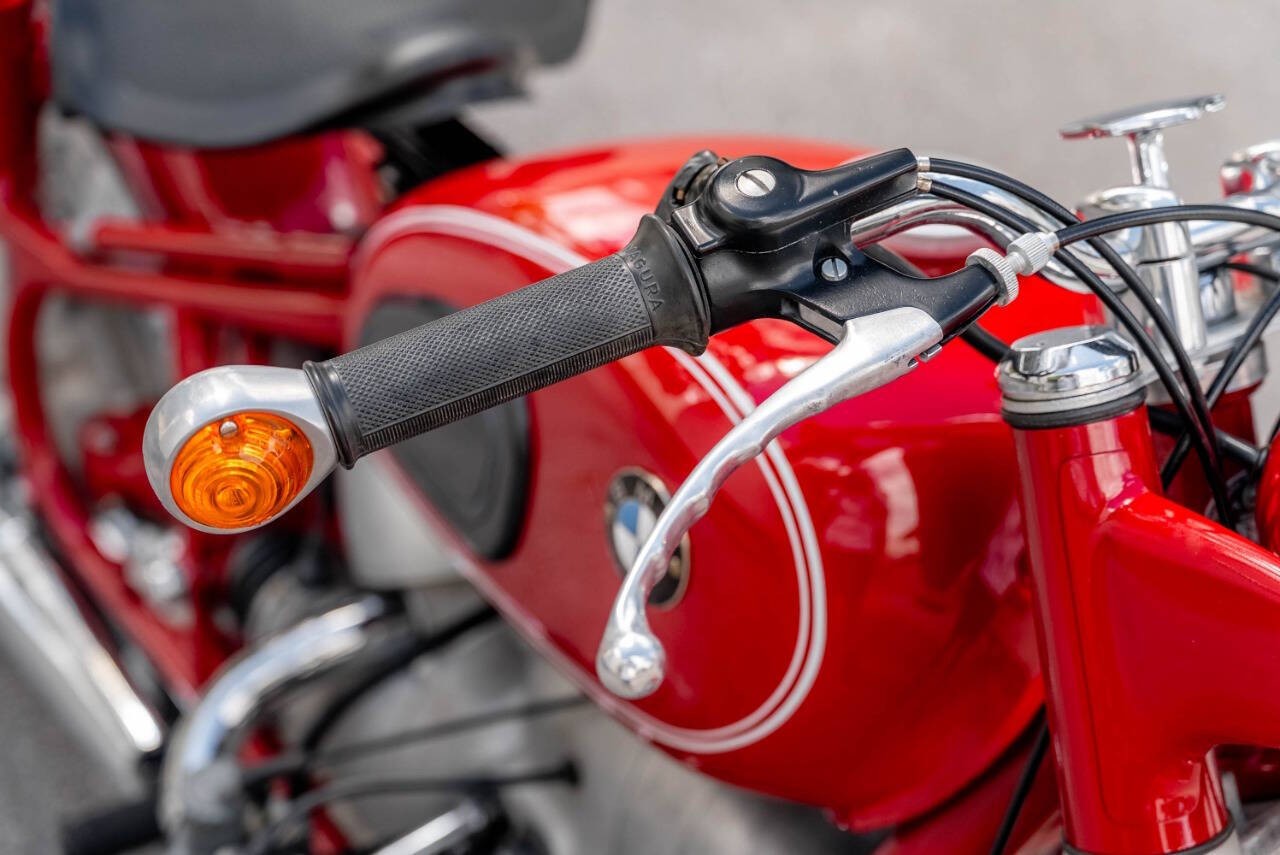 BMW-R-Series-1968-Motorcycles-Scooters-27