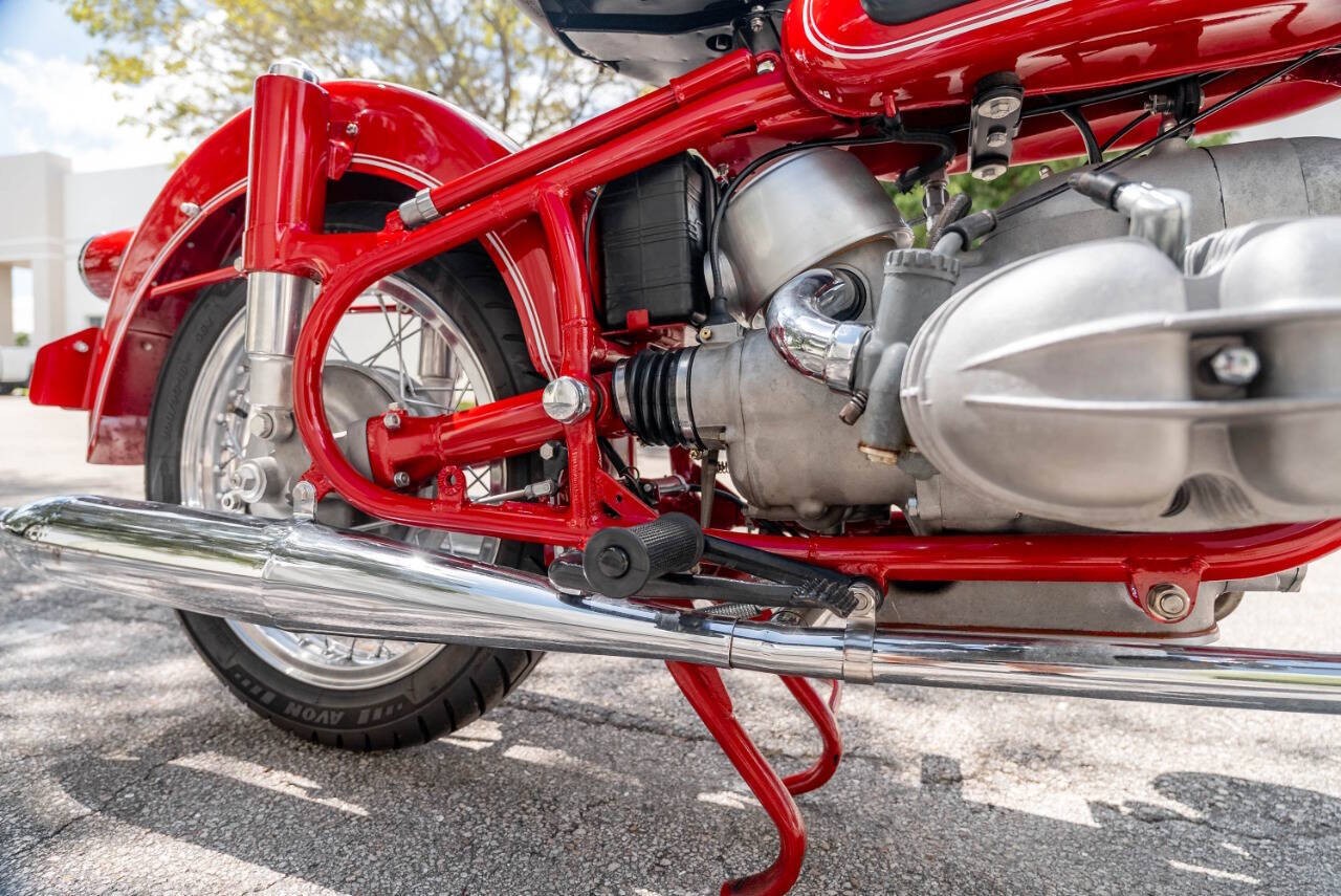 BMW-R-Series-1968-Motorcycles-Scooters-35