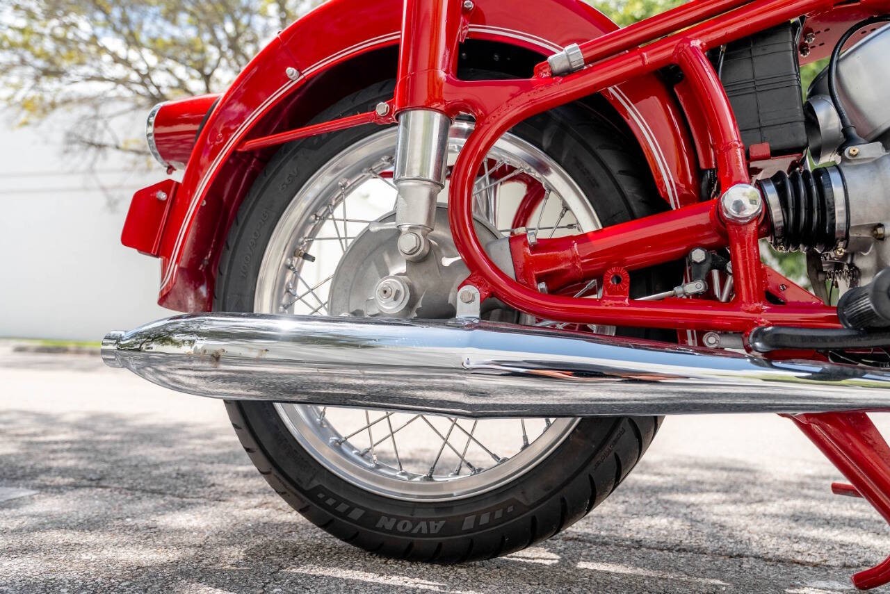 BMW-R-Series-1968-Motorcycles-Scooters-39