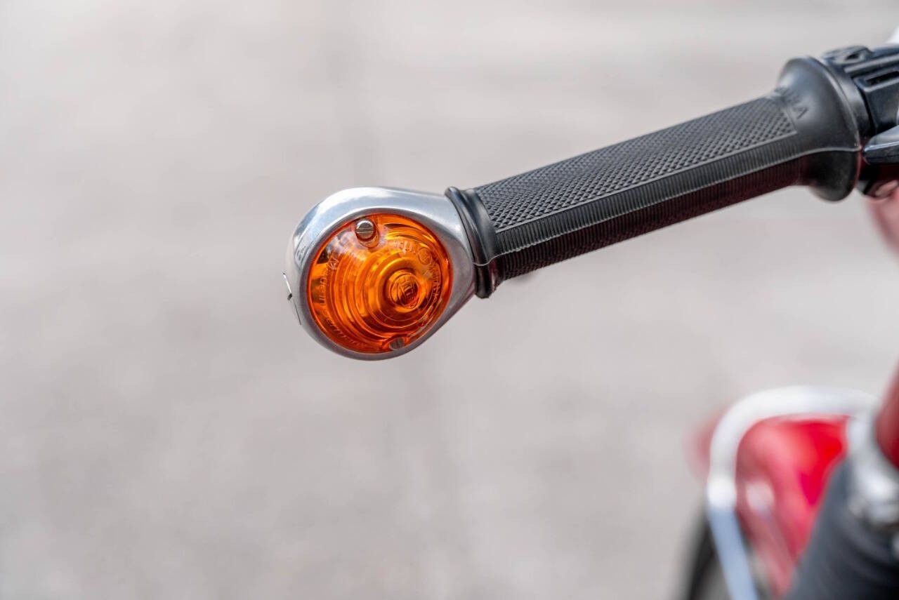 BMW-R-Series-1968-Motorcycles-Scooters-9