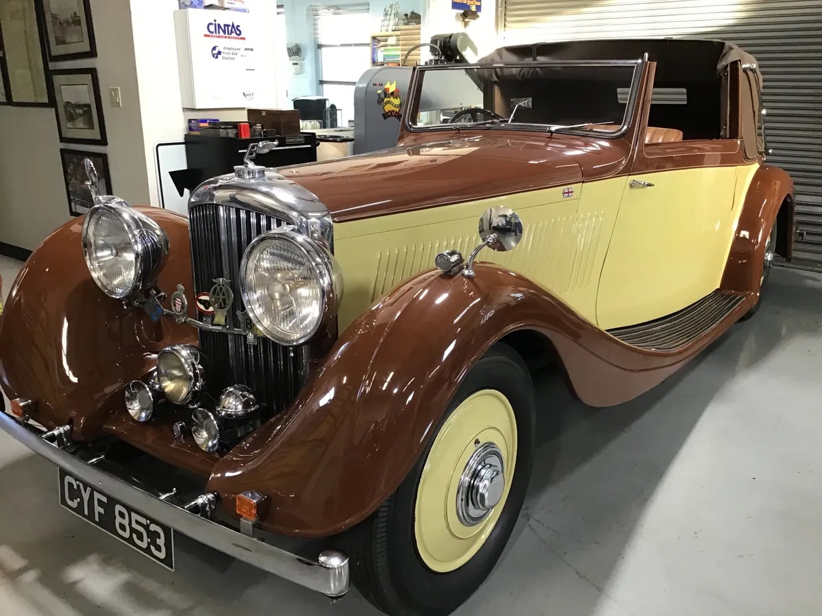 Bentley-4-14-litre-1936-Beige-Saddle-7