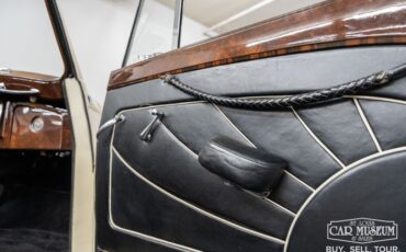 Bentley-Mark-vi-1950-Cream-Black-Leather-29
