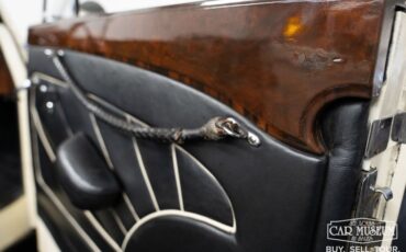 Bentley-Mark-vi-1950-Cream-Black-Leather-31