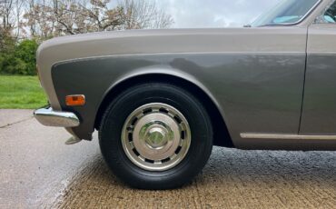 Bentley-T1-2-Door-Saloon-1970-Coupe-10