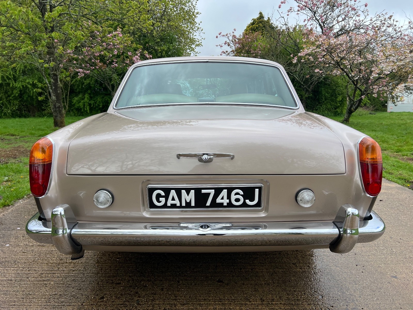 Bentley-T1-2-Door-Saloon-1970-Coupe-12
