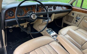 Bentley-T1-2-Door-Saloon-1970-Coupe-19
