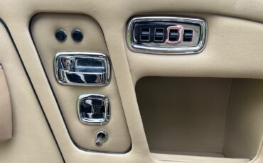 Bentley-T1-2-Door-Saloon-1970-Coupe-22