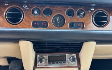 Bentley-T1-2-Door-Saloon-1970-Coupe-25