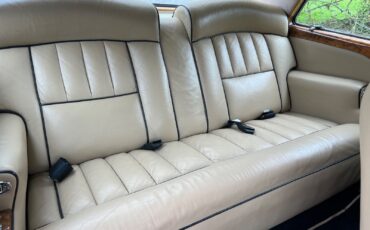Bentley-T1-2-Door-Saloon-1970-Coupe-31