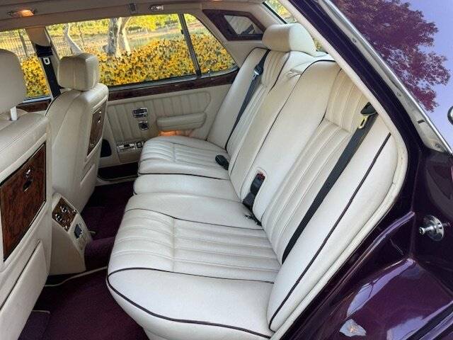 Bentley-brooklands-lwb-1996-black-22