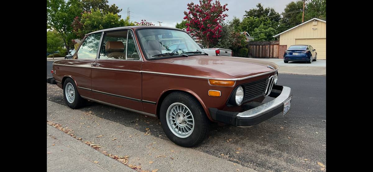 Bmw-2002-1974-brown-7