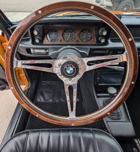 Bmw-2002-1976-Orange-Black-Vinyl-1