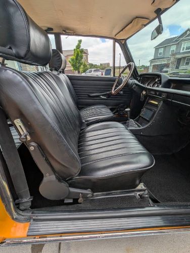 Bmw-2002-1976-Orange-Black-Vinyl-16
