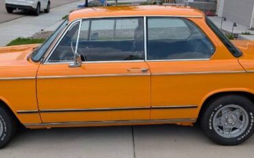 Bmw-2002-1976-Orange-Black-Vinyl-22