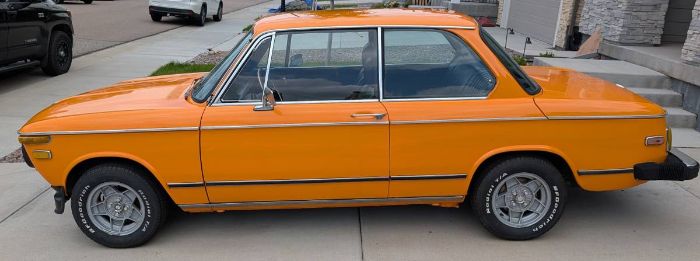 Bmw-2002-1976-Orange-Black-Vinyl-22