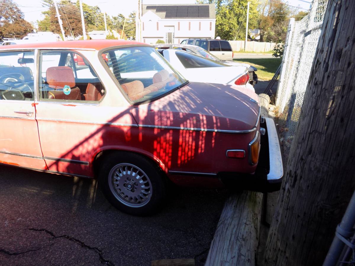Bmw-2002-1976-red-4