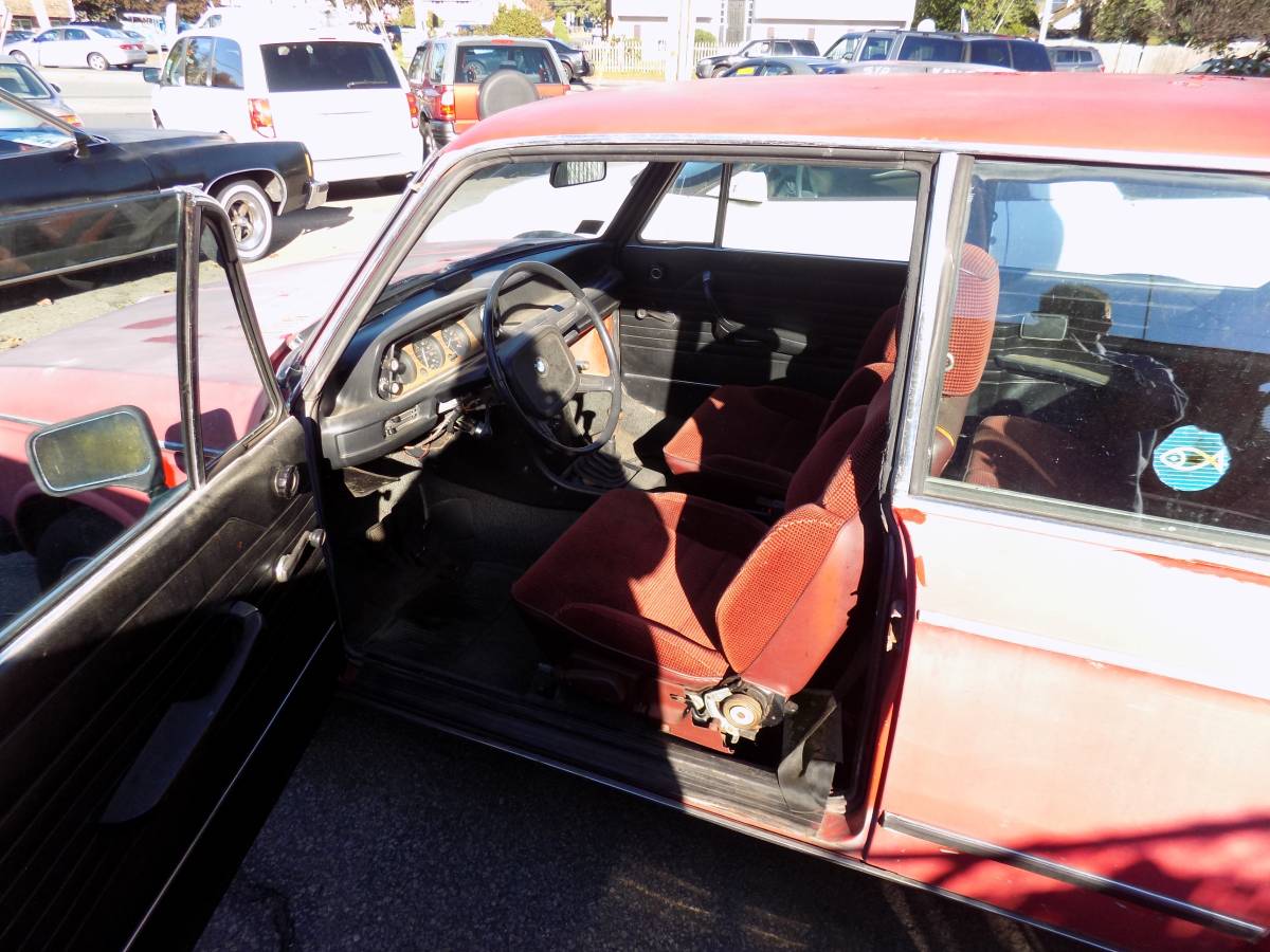 Bmw-2002-1976-red-5