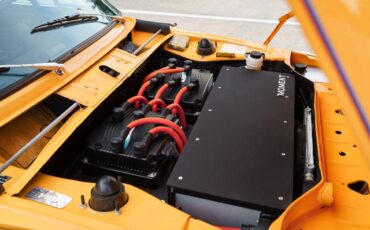 Bmw-2002-electric-1974-orange-13