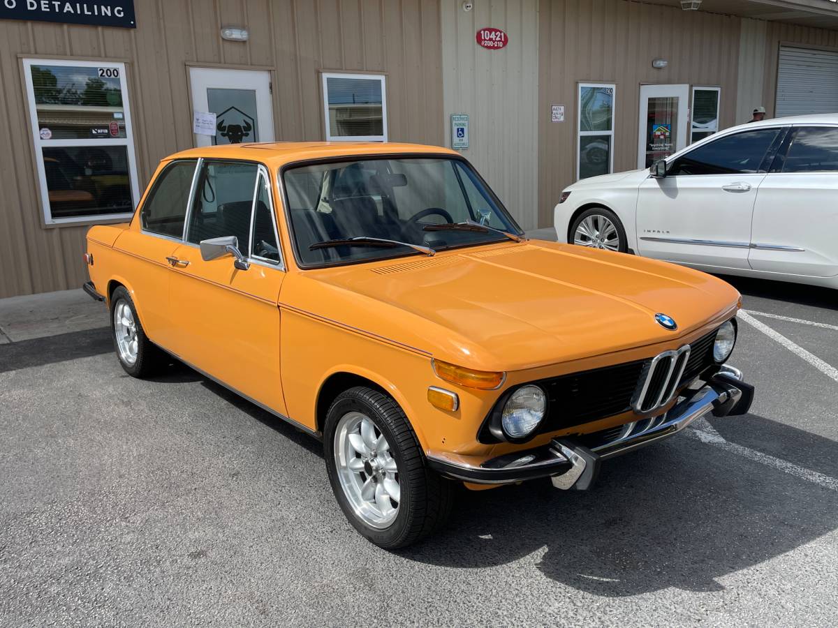 Bmw-2002-electric-1974-orange-14