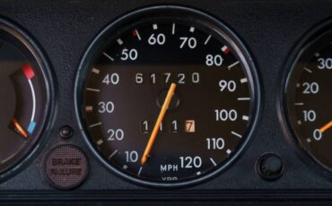 Bmw-2002-electric-1974-orange-16