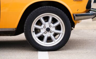 Bmw-2002-electric-1974-orange-19
