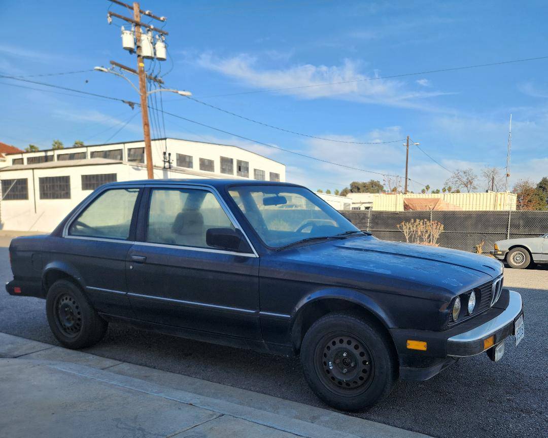 Bmw-318i-1984-black-4