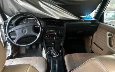 Bmw-318i-1991-white-6