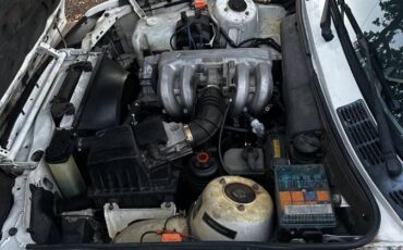 Bmw-318i-1991-white-7