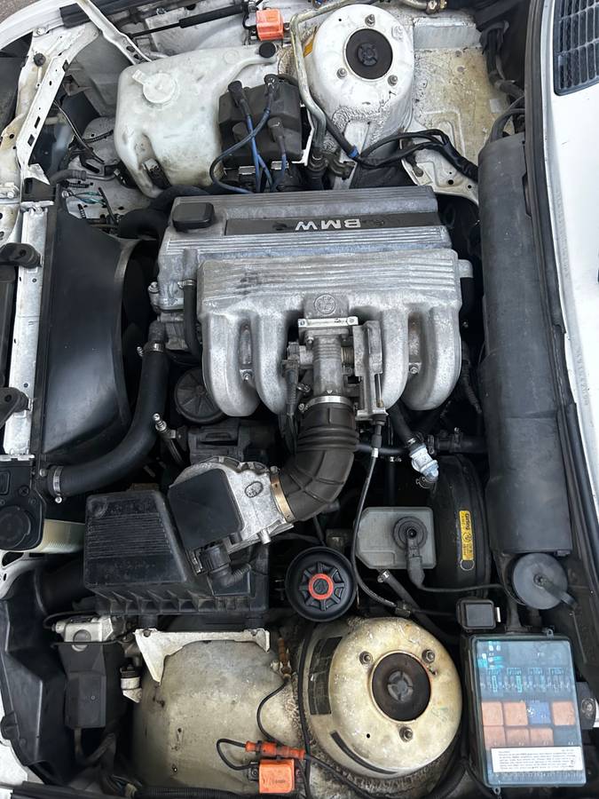 Bmw-318i-1991-white-8