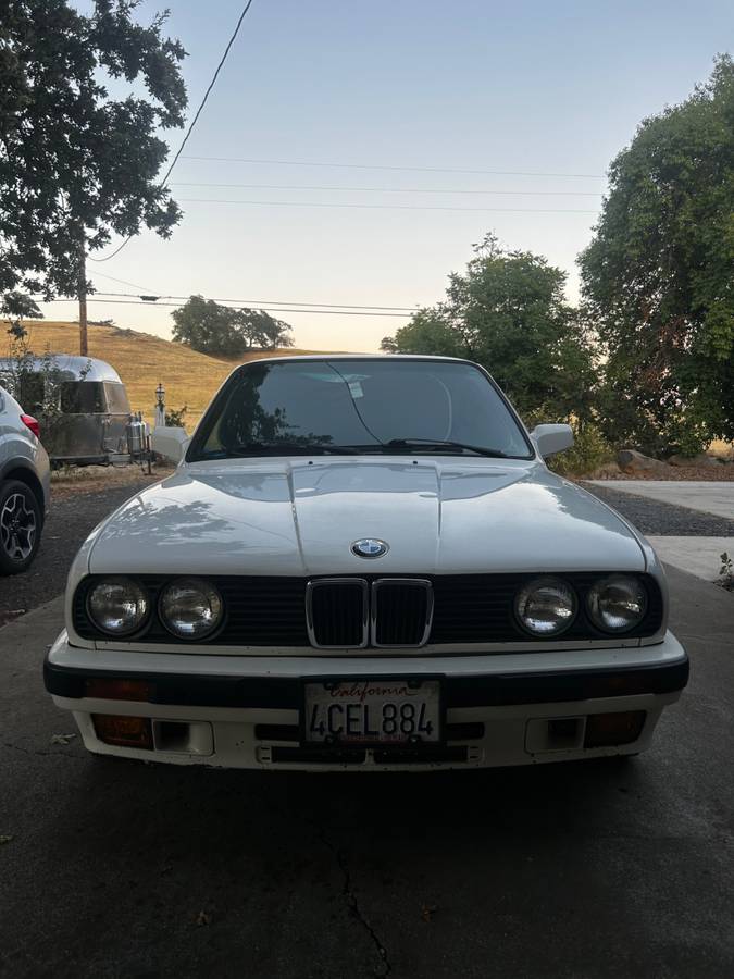 Bmw-318i-1991-white